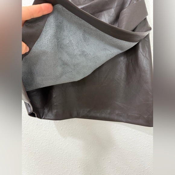 Aritzia High-waisted Vegan Leather mini wrap skirt Size XS-S - Picture 5 of 10